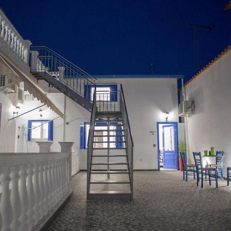 Aimou Studio'S Apartment'S Pireus Exteriör bild
