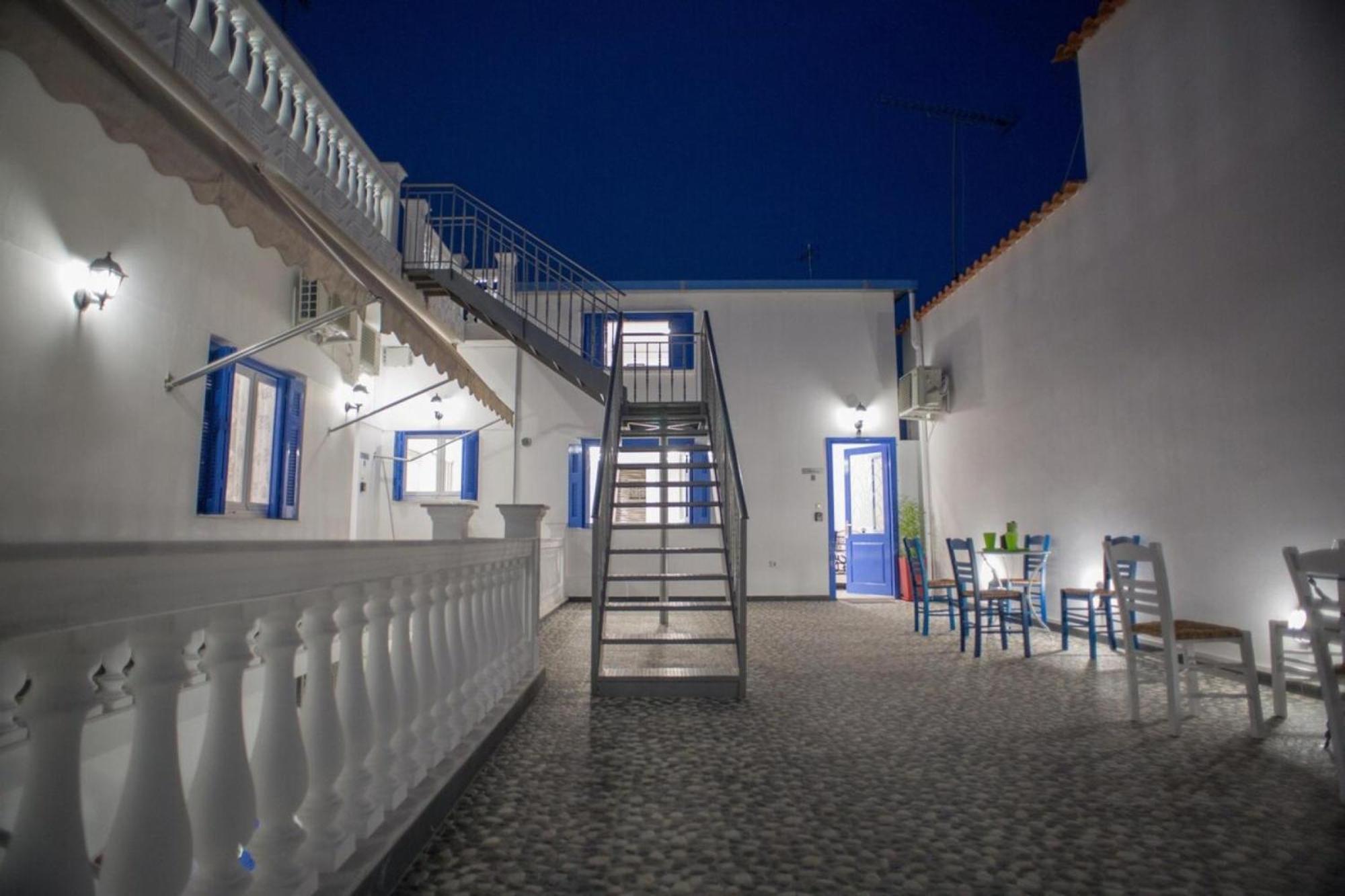 Aimou Studio'S Apartment'S Pireus Exteriör bild