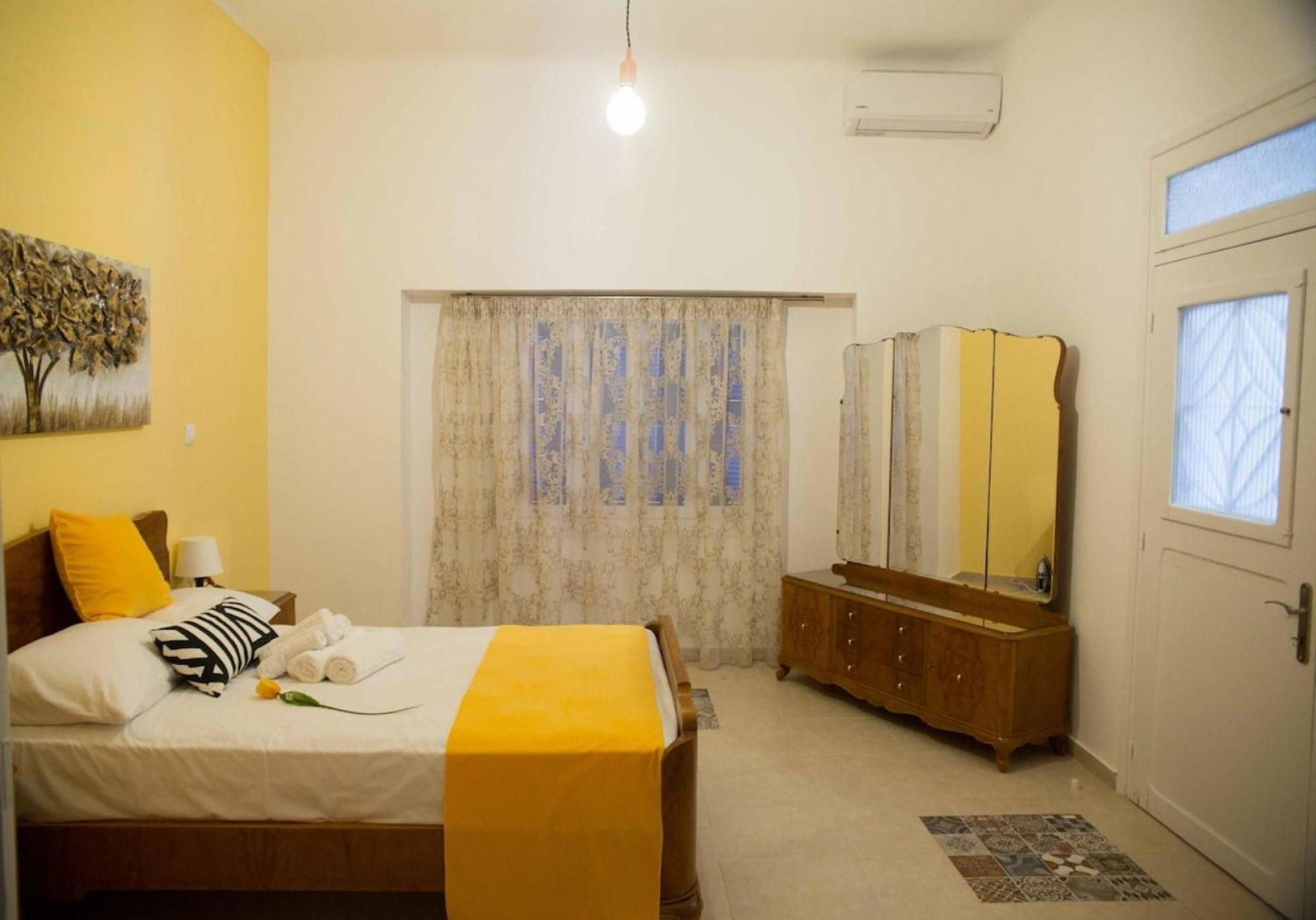 Aimou Studio'S Apartment'S Pireus Exteriör bild